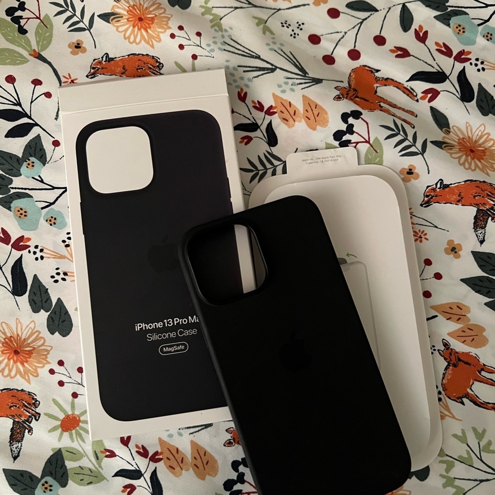 Apple IPhone 13 pro max black silicone case